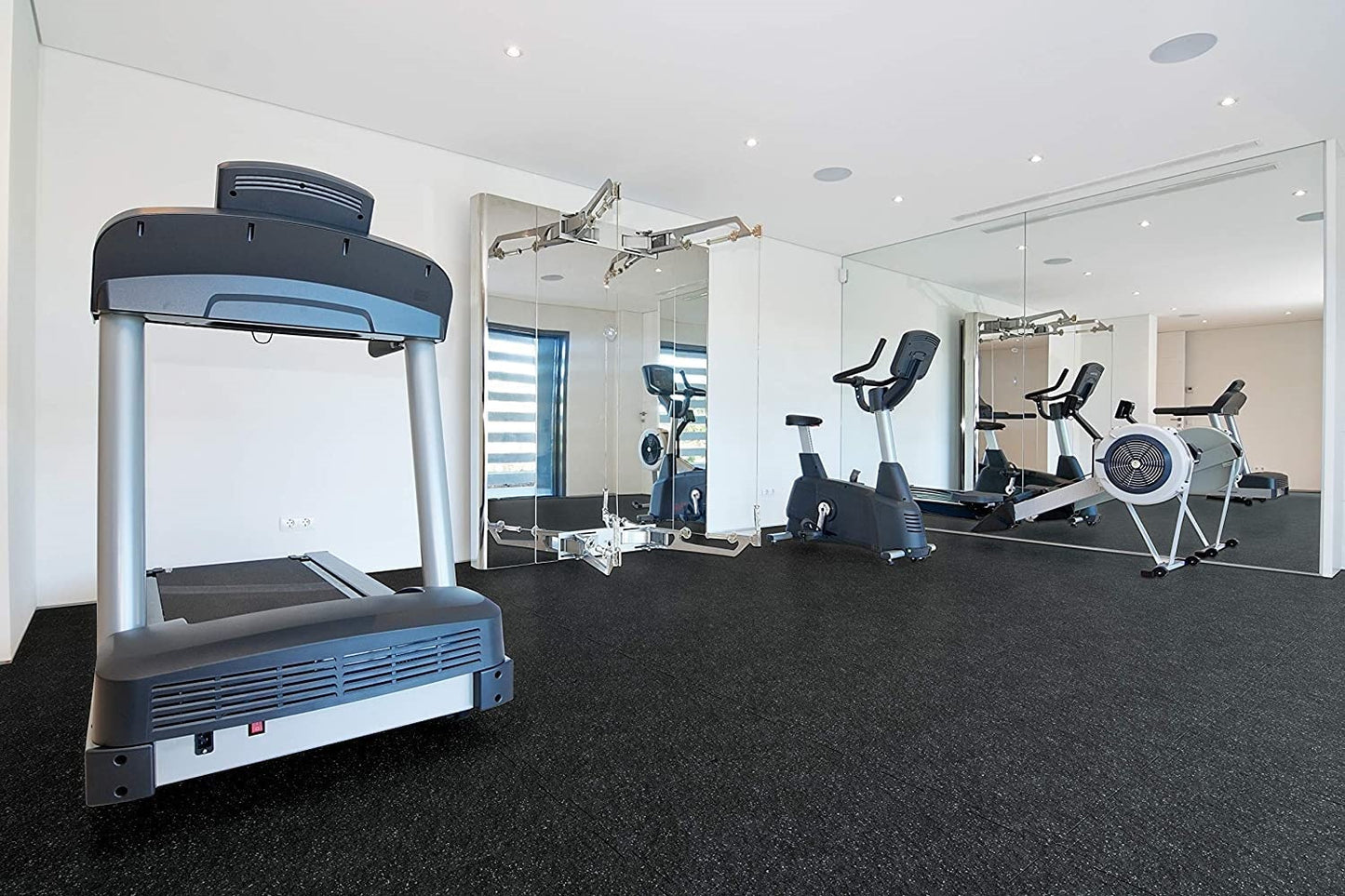 Interlocking Rubber Gym Floor Mat โ 15mm Thick (High-Density)